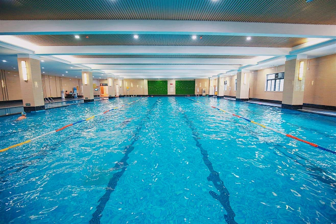 大型恒温泳池